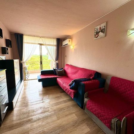 Apartsalou Lea Luaran gambar