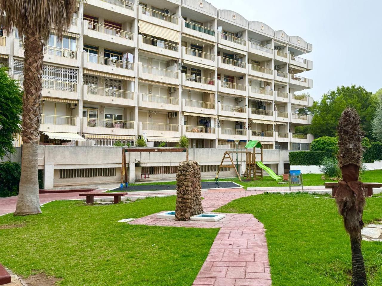 Apartsalou Lea Luaran gambar