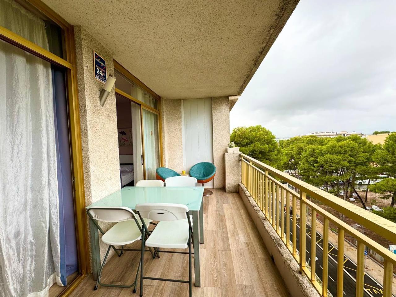Apartsalou Lea Luaran gambar